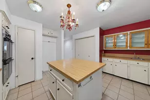 7710 Green Lawn Dr, Houston, TX 77088 - Photo 16