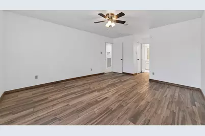 7710 Green Lawn Drive, Houston, TX 77088 - Photo 20