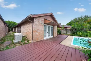 7710 Green Lawn Dr, Houston, TX 77088 - Photo 32