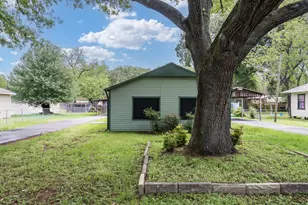 605 Hospital St, Tomball, TX 77375 - Photo 12