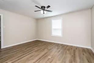 605 Hospital St, Tomball, TX 77375 - Photo 10