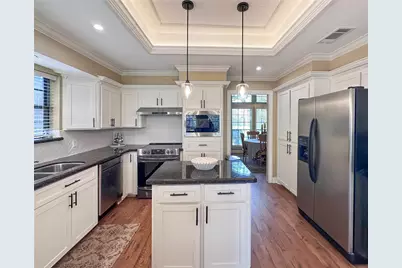 104 Daylily Drive, Lake Jackson, TX 77566 - Photo 14