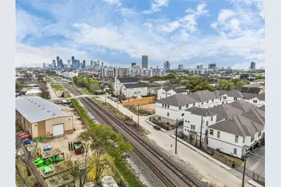 5228 Maxie Street #B, Houston, TX 77007 - Photo 2