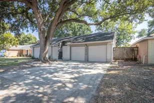 10014 Quiet Hill Rd, La Porte, TX 77571 - Photo 2
