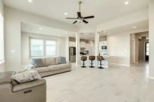 10115 MacLaren Dr, Iowa Colony, TX 77583 - Photo 12