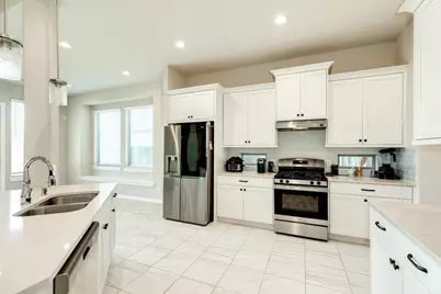 10115 Maclaren Drive, Iowa Colony, TX 77583 - Photo 16