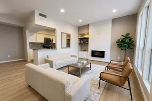 1881 Bering Dr, Houston, TX 77057 - Photo 1