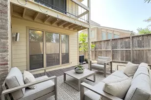 1881 Bering Dr, Houston, TX 77057 - Photo 2
