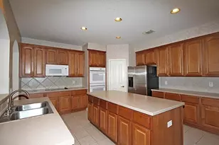 3018 Ravensport Dr, Pearland, TX 77584 - Photo 10