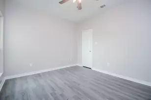 12328 N Chestnut Hls Dr, Conroe, TX 77303 - Photo 30