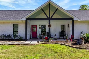 295 County Rd 687, Angleton, TX 77515 - Photo 2