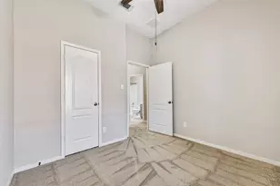 13719 Rolling River Ln, Houston, TX 77044 - Photo 24