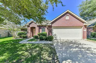 13719 Rolling River Ln, Houston, TX 77044 - Photo 1