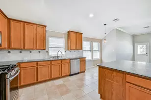 13719 Rolling River Ln, Houston, TX 77044 - Photo 10