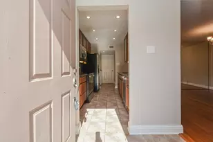 13859 Hollowgreen Dr, Houston, TX 77082 - Photo 4