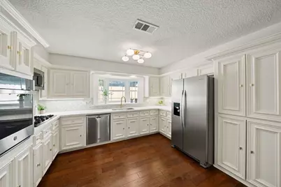 1119 Sheffield Street, Bellaire, TX 77401 - Photo 14