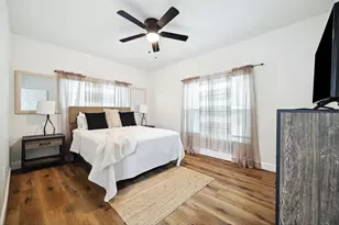 2304 Chapman St, Houston, TX 77009 - Photo 12