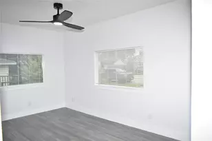 9401 Heatherside St, Houston, TX 77016 - Photo 14