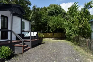 9401 Heatherside St, Houston, TX 77016 - Photo 4