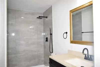 9401 Heatherside Street, Houston, TX 77016 - Photo 24