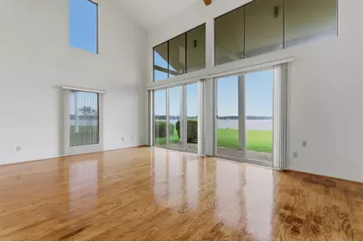 144 April Point Drive S, Conroe, TX 77356 - Photo 4