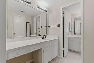 144 April Point Dr S, Conroe, TX 77356 - Photo 16