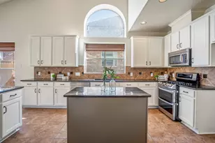 22722 Wixford Ln, Tomball, TX 77375 - Photo 12