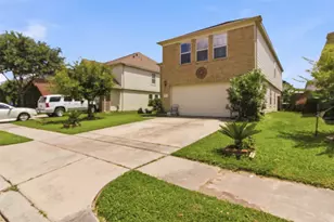 2819 Magnolia Hill Trail, Houston, TX 77038 - Photo 2