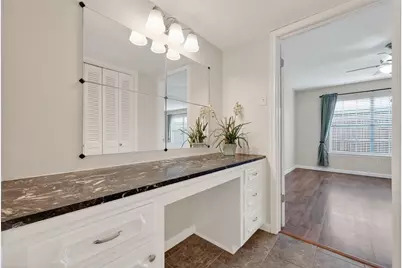 7600 Burgoyne Road #121, Houston, TX 77063 - Photo 18