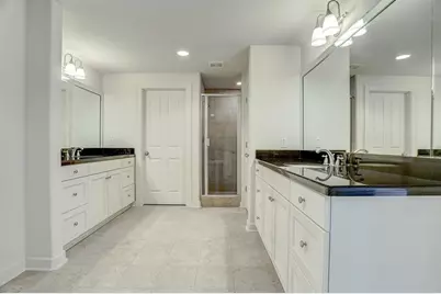 914 Main Street #1402, Houston, TX 77002 - Photo 8
