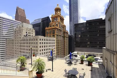 914 Main Street #1402, Houston, TX 77002 - Photo 18