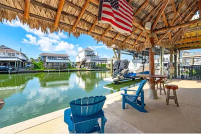 1331 Coral Way, Tiki Island, TX 77554 - Photo 6