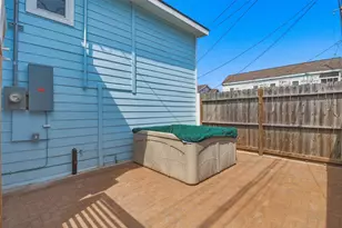 1812 20th St, Galveston, TX 77550 - Photo 40