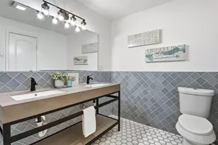 1812 20th St, Galveston, TX 77550 - Photo 32