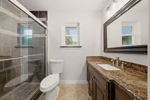 5506 Creekbend Dr, Houston, TX 77096 - Photo 14