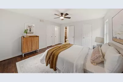 5506 Creekbend Drive, Houston, TX 77096 - Photo 12