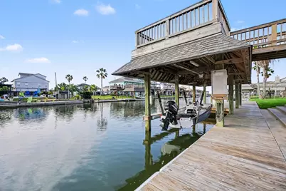 557 Pompano Street, Bayou Vista, TX 77563 - Photo 4