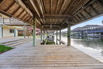 557 Pompano Street, Bayou Vista, TX 77563 - Photo 6