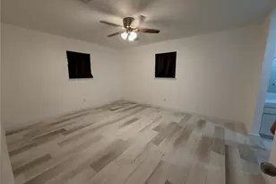 1704 Jones St, Alvin, TX 77511 - Photo 10