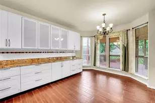 2754 Red Oak Dr, Grand Prairie, TX 75052 - Photo 16