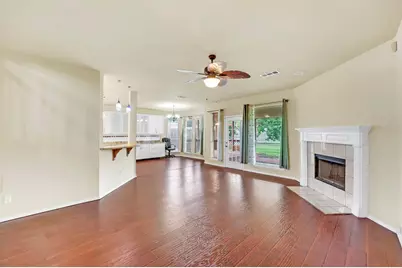 2754 Red Oak Drive, Grand Prairie, TX 75052 - Photo 10
