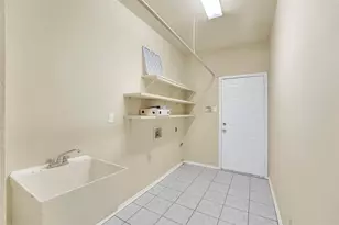 2754 Red Oak Dr, Grand Prairie, TX 75052 - Photo 18