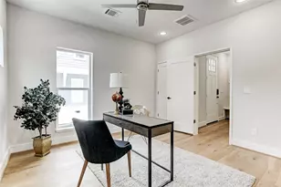 1115 15th 1/2 St, Houston, TX 77008 - Photo 6