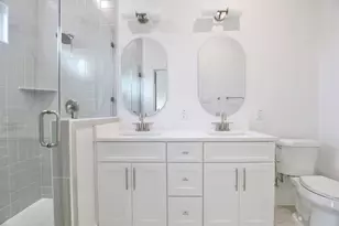 421 E 41st St, Houston, TX 77022 - Photo 20