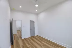 421 E 41st St, Houston, TX 77022 - Photo 30