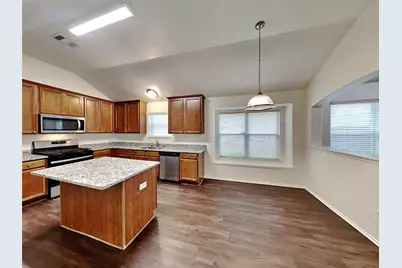 7702 Summerdale Drive, Rosenberg, TX 77469 - Photo 2