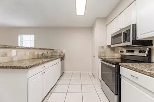 1912 Avenue B, Katy, TX 77493 - Photo 12
