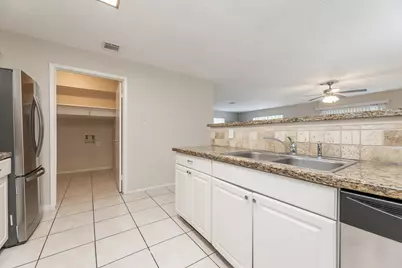 1912 Avenue B, Katy, TX 77493 - Photo 10