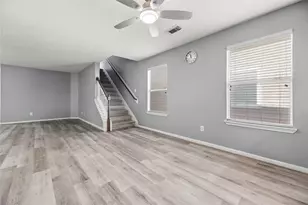 10902 Tobar Falls Cir, Houston, TX 77064 - Photo 8