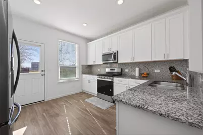 7326 Madison Commons Lane, Houston, TX 77075 - Photo 10